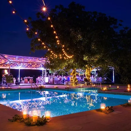 בית נופש Poropati, Groznjan, Istria - Luxury Countryside Estate For Up To 19 Persons - Large Pool Of 80m2 With Kids Section *
