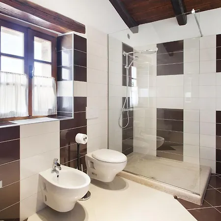 Poropati, Groznjan, Istria - Luxury Countryside Estate For Up To 19 Persons - Large Pool Of 80m2 With Kids Section Grožnjan
